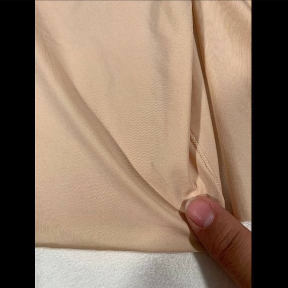 NEW Spanx Thinstincts High Waist‎ Mid-Thigh Shorts [SZ Medium ] - Picture 5 of 8